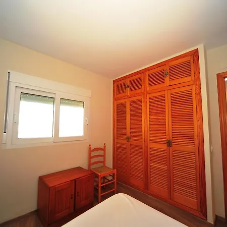 Picasso Orange Costa Apartman *